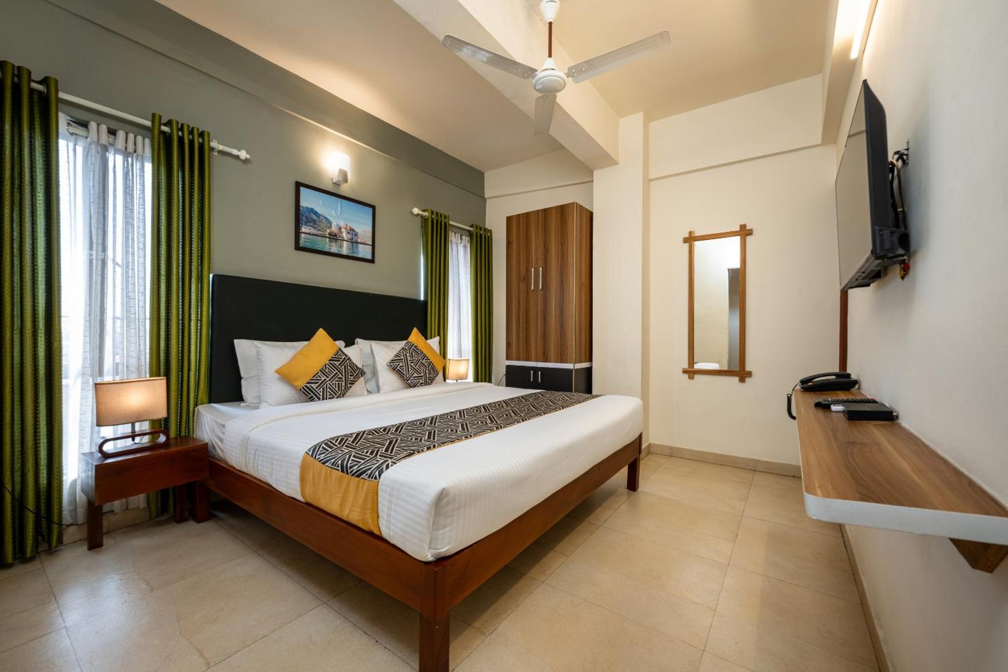 Cj Grande By Jesway Hotels & Resorts Kochi Exterior foto