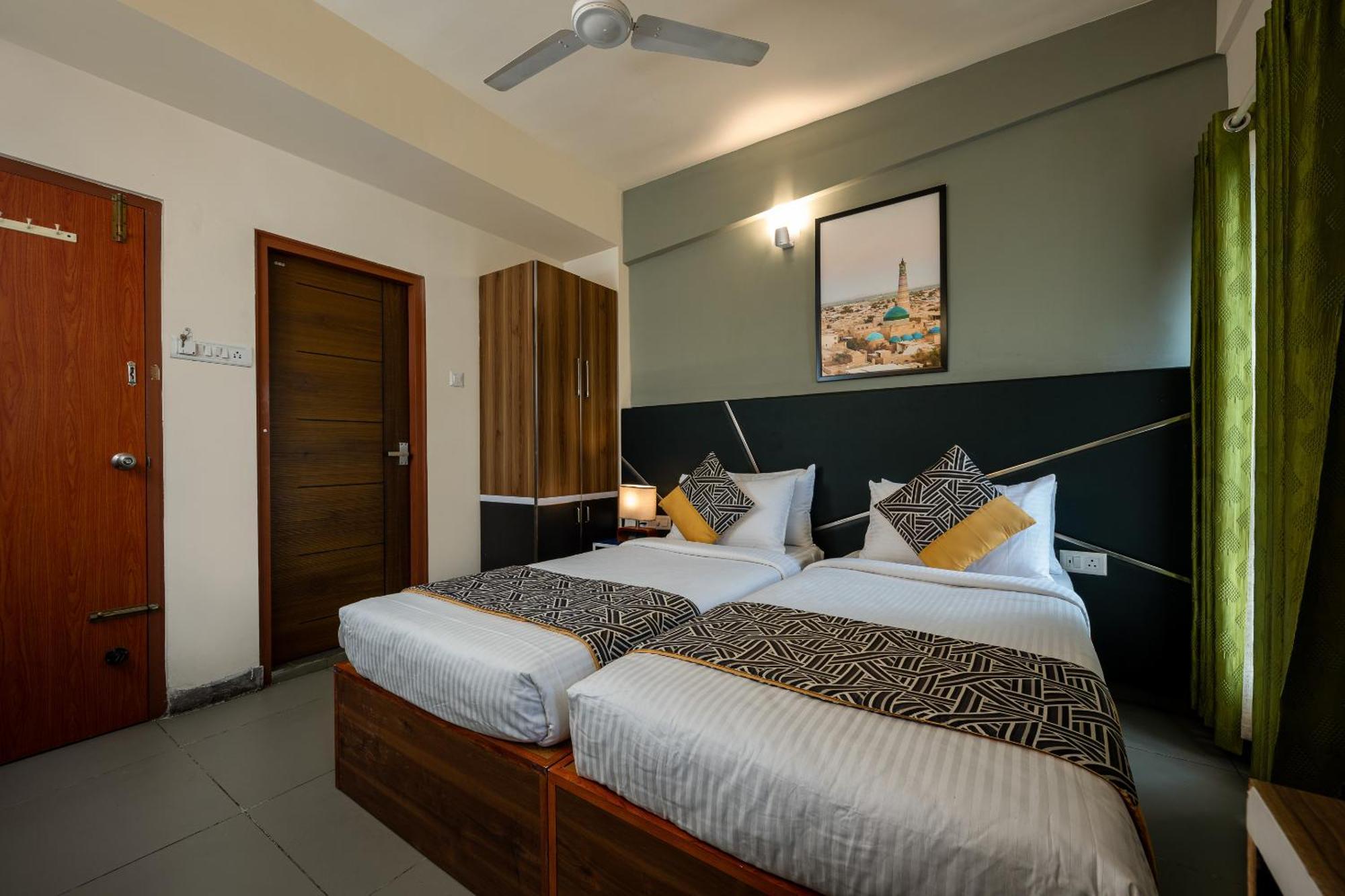 Cj Grande By Jesway Hotels & Resorts Kochi Exterior foto